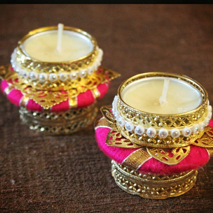 Decorative Diya Plus Candle  Holder With Metal Base